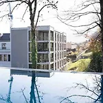 Stilvolles Loft Mit Naturpool