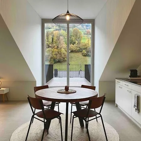 Stilvolles Loft Mit Naturpool 公寓