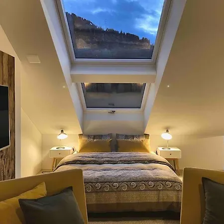 Stilvolles Loft Mit Naturpool * Mels