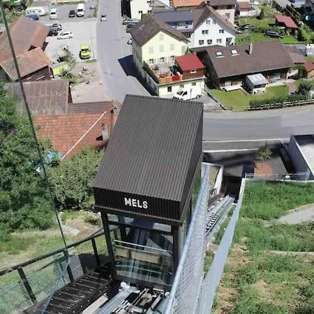 Stilvolles Loft Mit Naturpool شقة