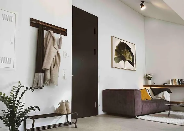 Stilvolles Loft Mit Naturpool *