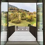 Stilvolles Loft Mit Naturpool Apartment *